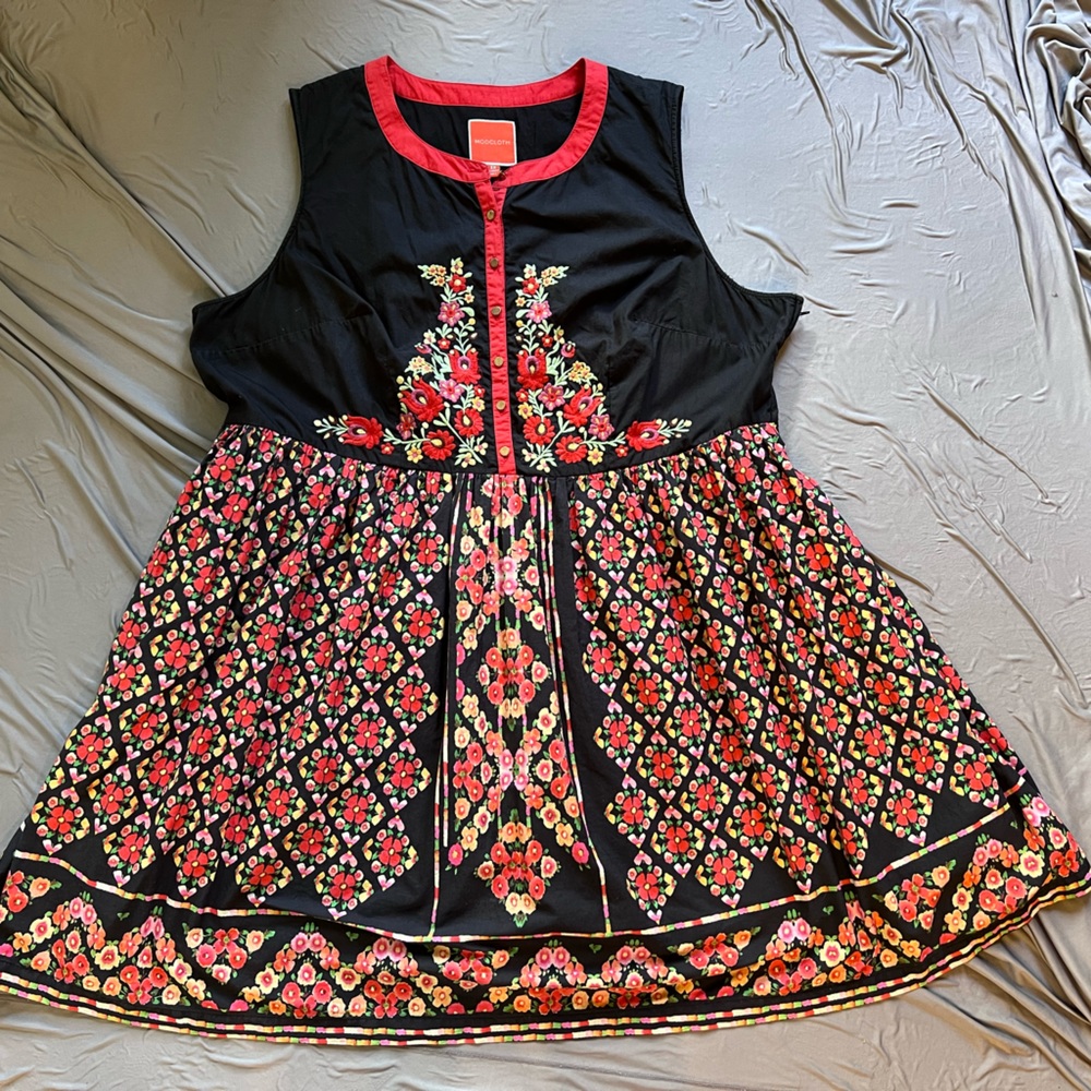Modcloth 3x embroidered floral dress